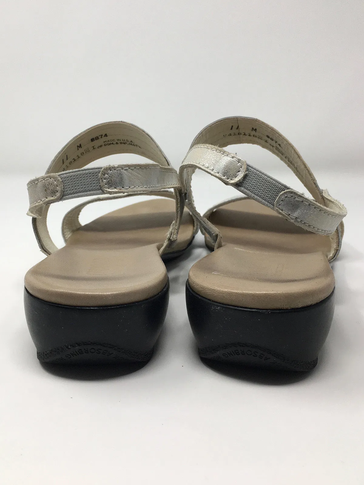 Munro Size 11 Ivory Patchwork Sandals