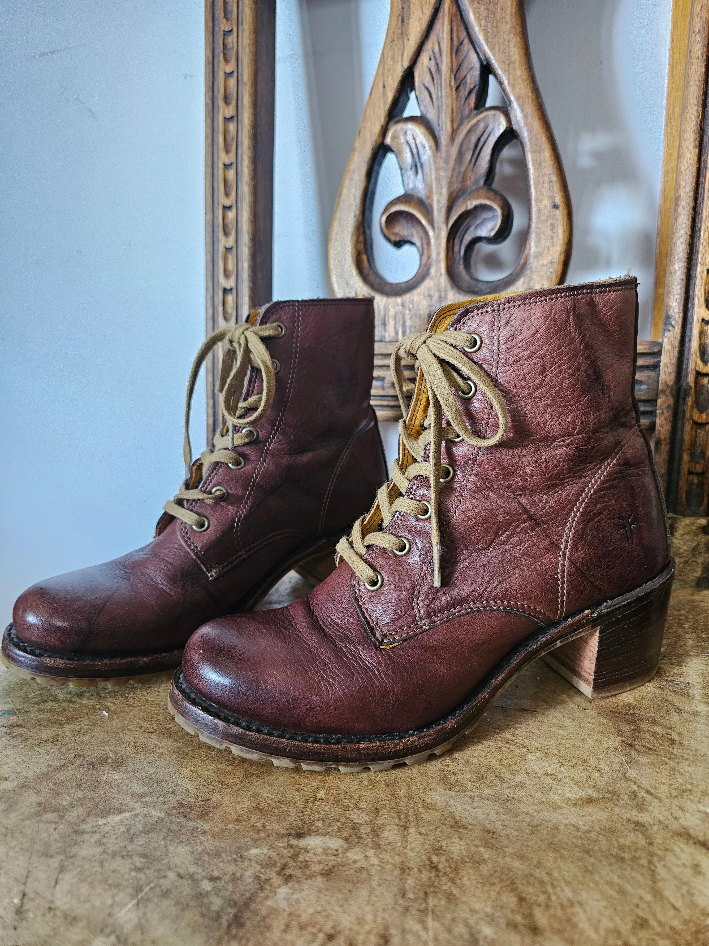 Vintage Frye Leather Lace-Up Boots – Made in USA (Size 7, True to Size)